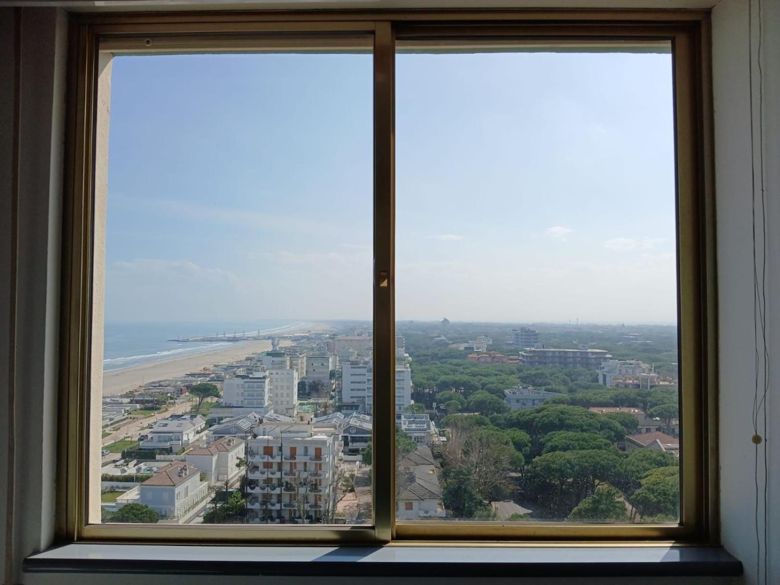 Cv011 - Milano Marittima, Trilocale Fronte Mare Con Vista Esclusiva * Milano Marittima