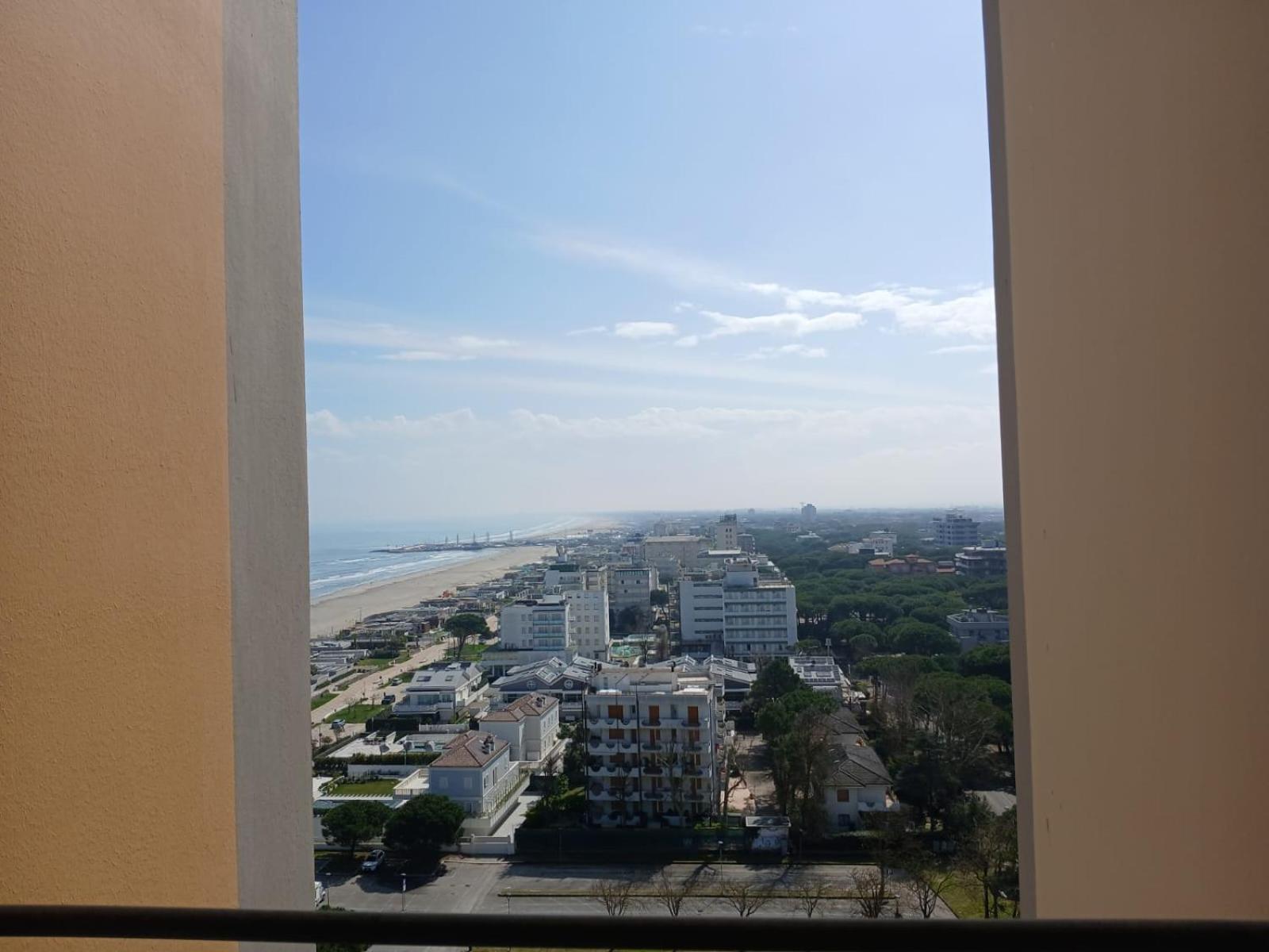 Cv011 - Milano Marittima, Trilocale Fronte Mare Con Vista Esclusiva